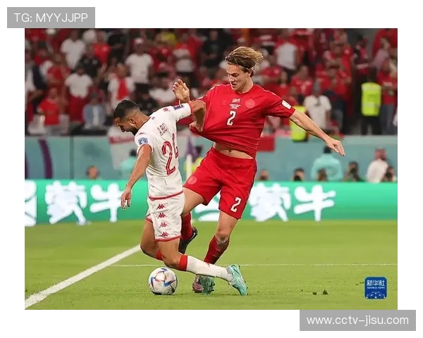 多夫比克禁区灵巧停球转身破门展现精湛射术